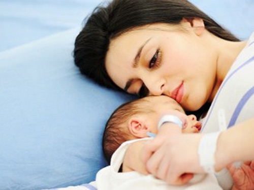 Dấu hiệu cảnh báo mẹ bỉm sữa đã mắc bệnh viêm phụ khoa sau sinh
