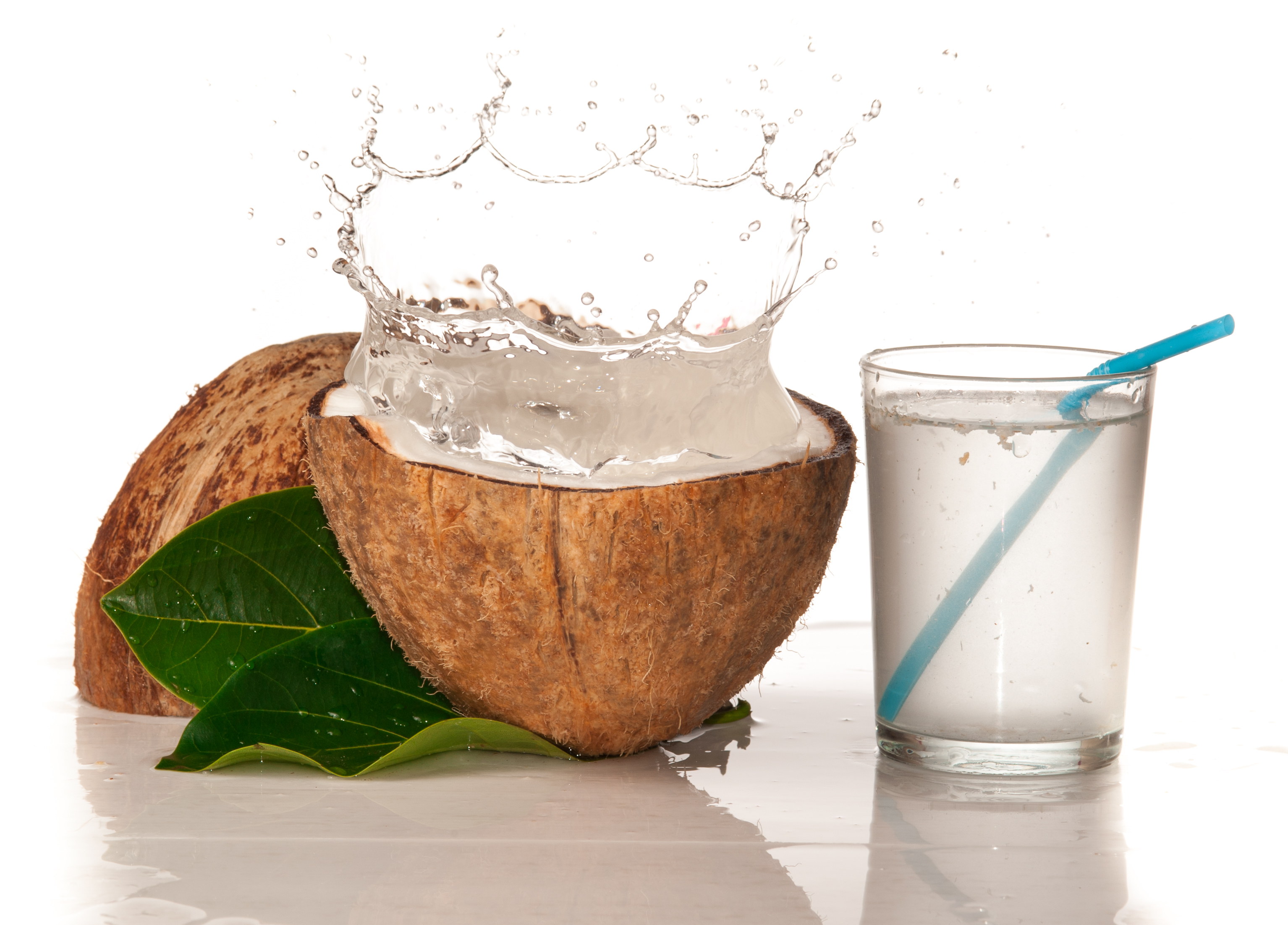 Nước dừa có thực sự tốt cho quá trình phát triển của thai nhi?